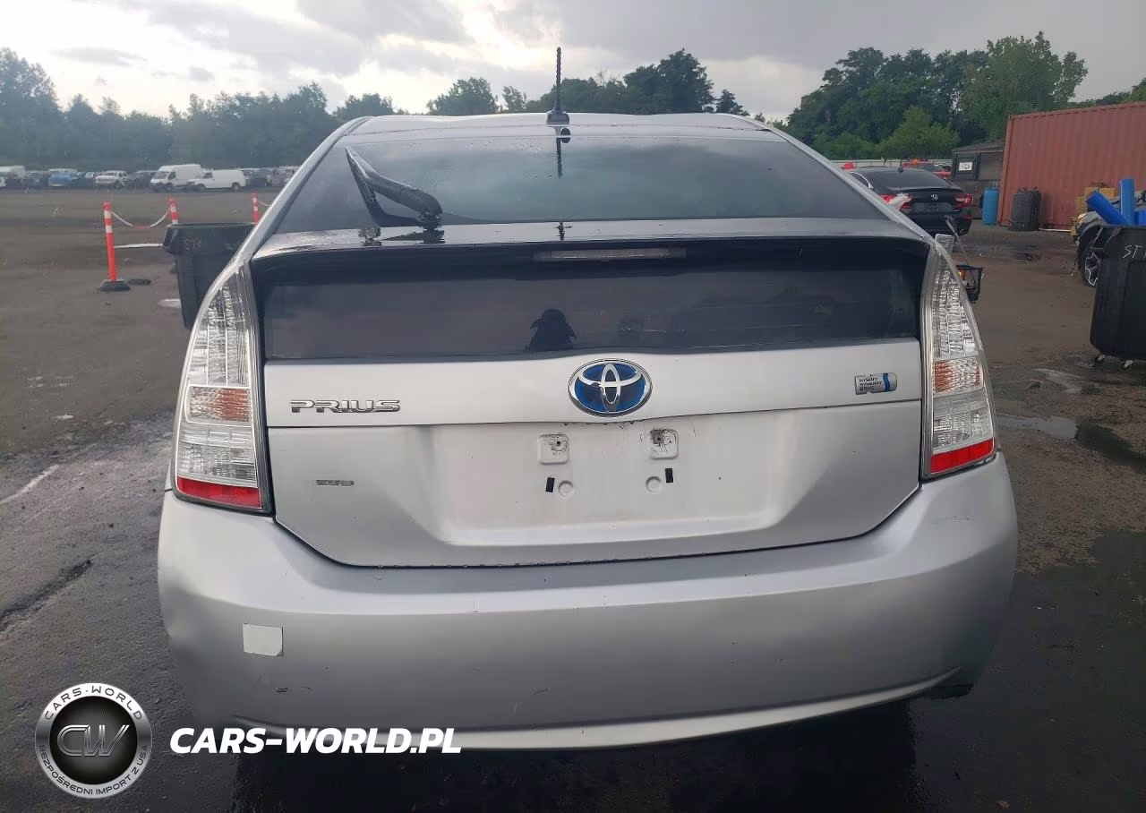 2011 Toyota Prius Two VIN:JTDKN3DU9B5328452 - 6
