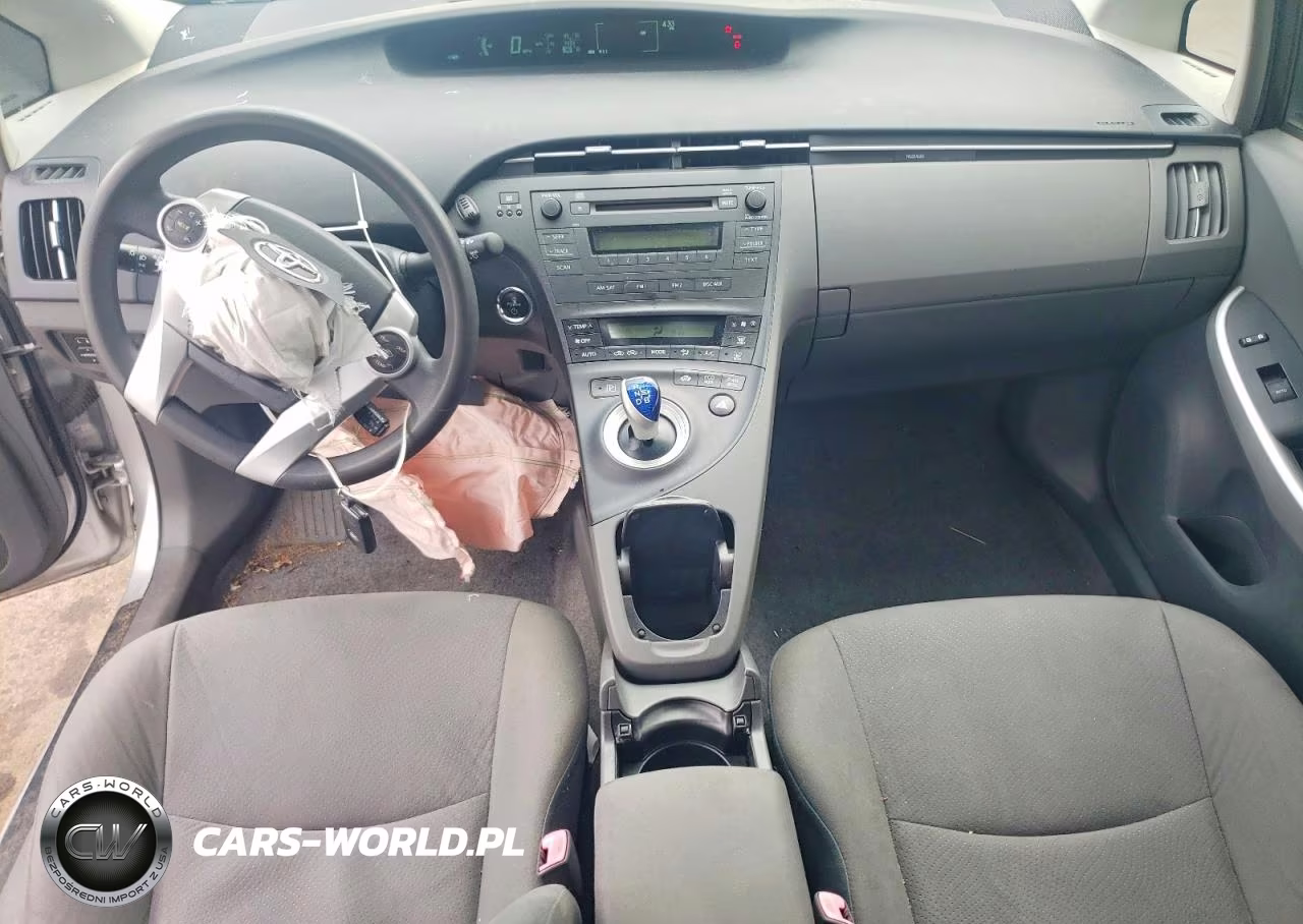2011 Toyota Prius Two VIN:JTDKN3DU9B5328452 - 8