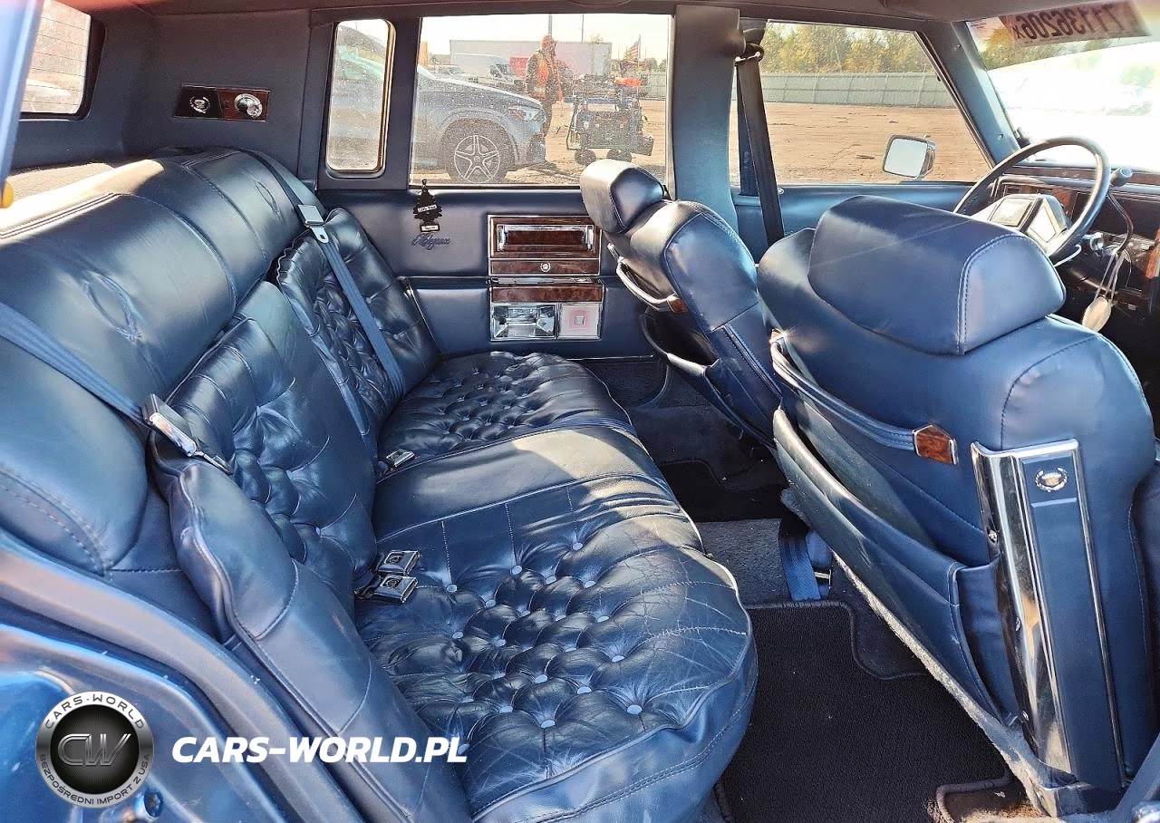 1992 Cadillac Brougham VIN:1G6DW54E8NR700468 - 10