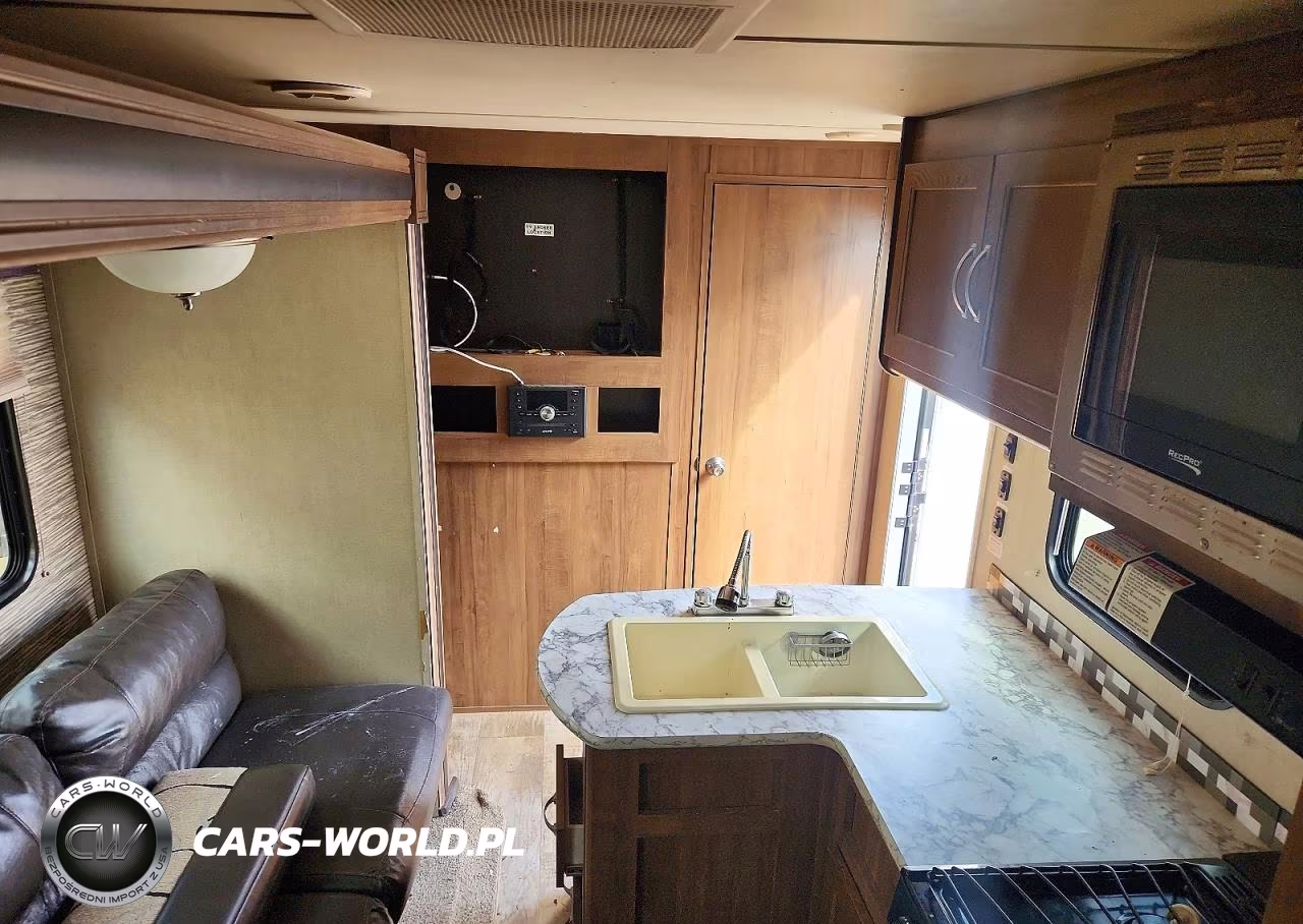 2019 Gulf Stream Kingsport Camper VIN:1NL1G3325K1133309 - 5