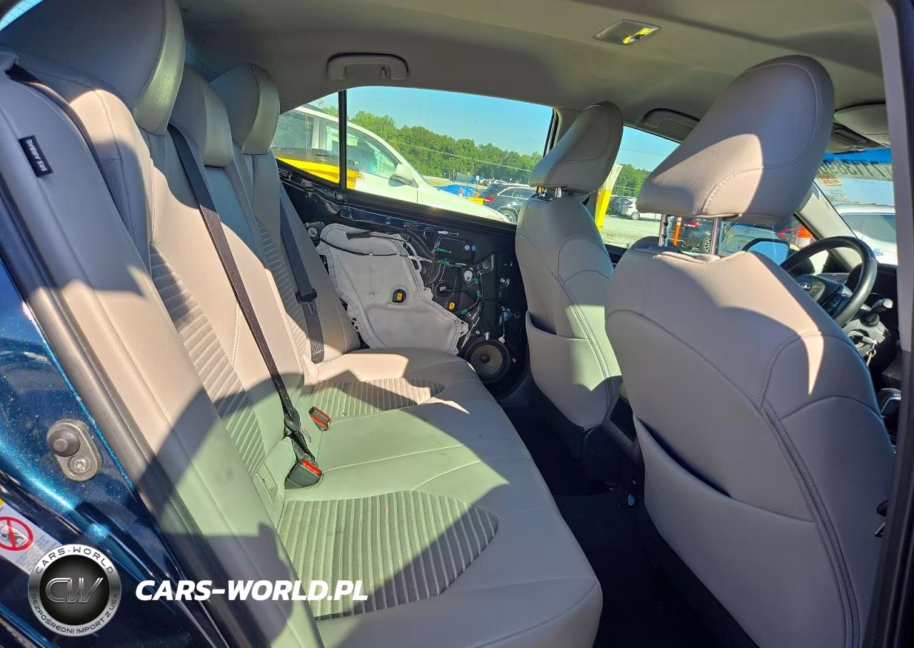 2018 Toyota Camry Se VIN:4T1B11HK4JU581834 - 10