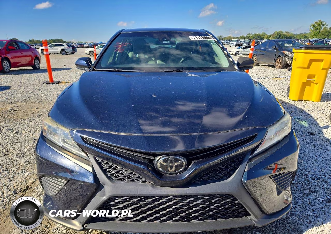 2018 Toyota Camry Se VIN:4T1B11HK4JU581834 - 5
