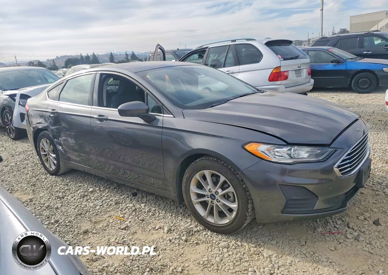 2019 Ford Fusion Se VIN:3FA6P0HD1KR135851 - 4