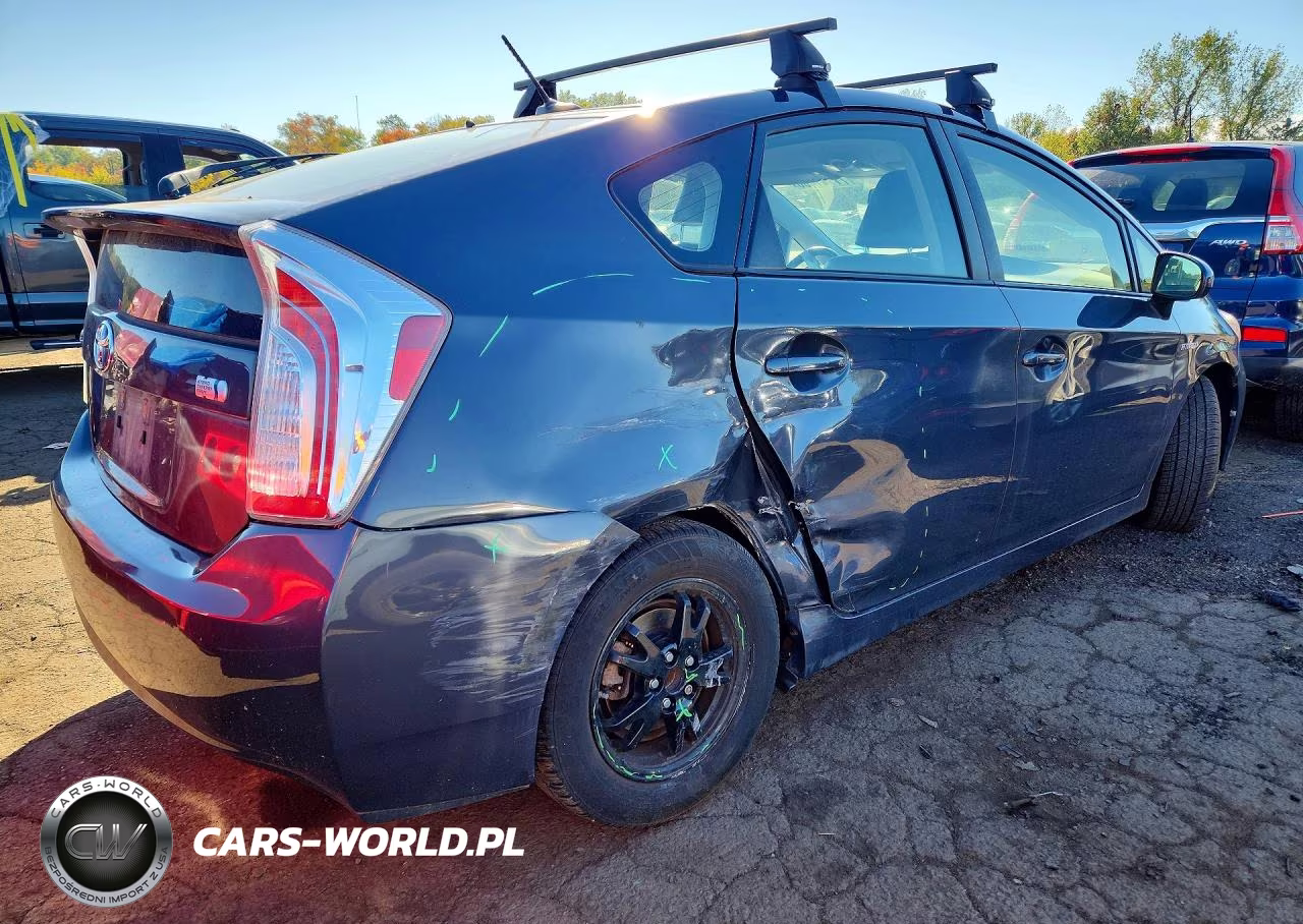 2015 Toyota Prius Four VIN:JTDKN3DU3F1979234 - 3