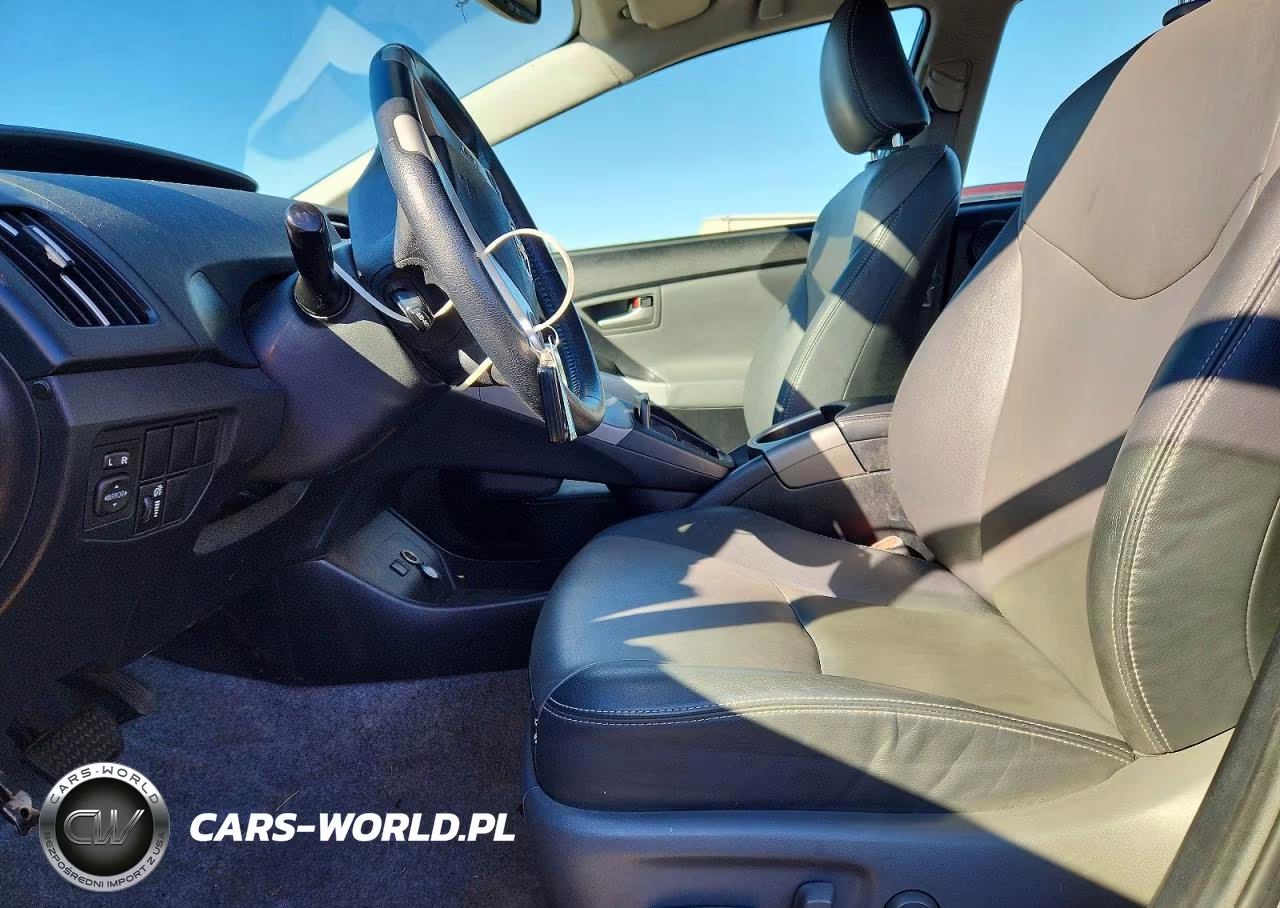 2015 Toyota Prius Four VIN:JTDKN3DU3F1979234 - 7