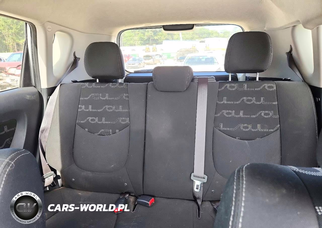 2012 Kia Soul + VIN:KNDJT2A61C7370346 - 10