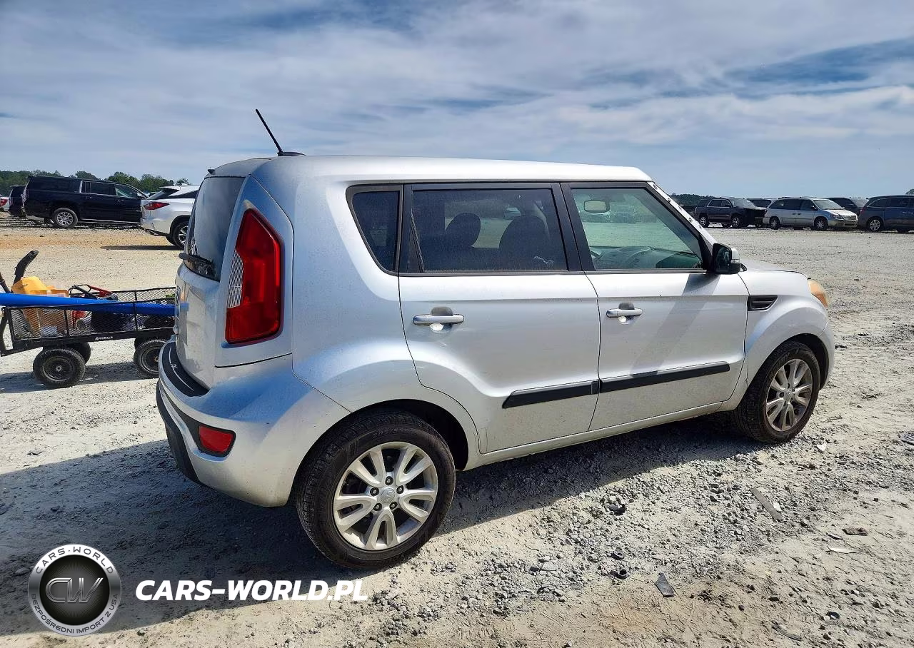 2012 Kia Soul + VIN:KNDJT2A61C7370346 - 3