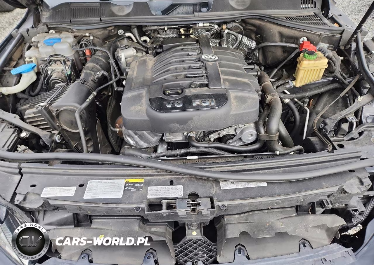 2015 Volkswagen Touareg V6 VIN:WVGEF9BP4FD007209 - 12