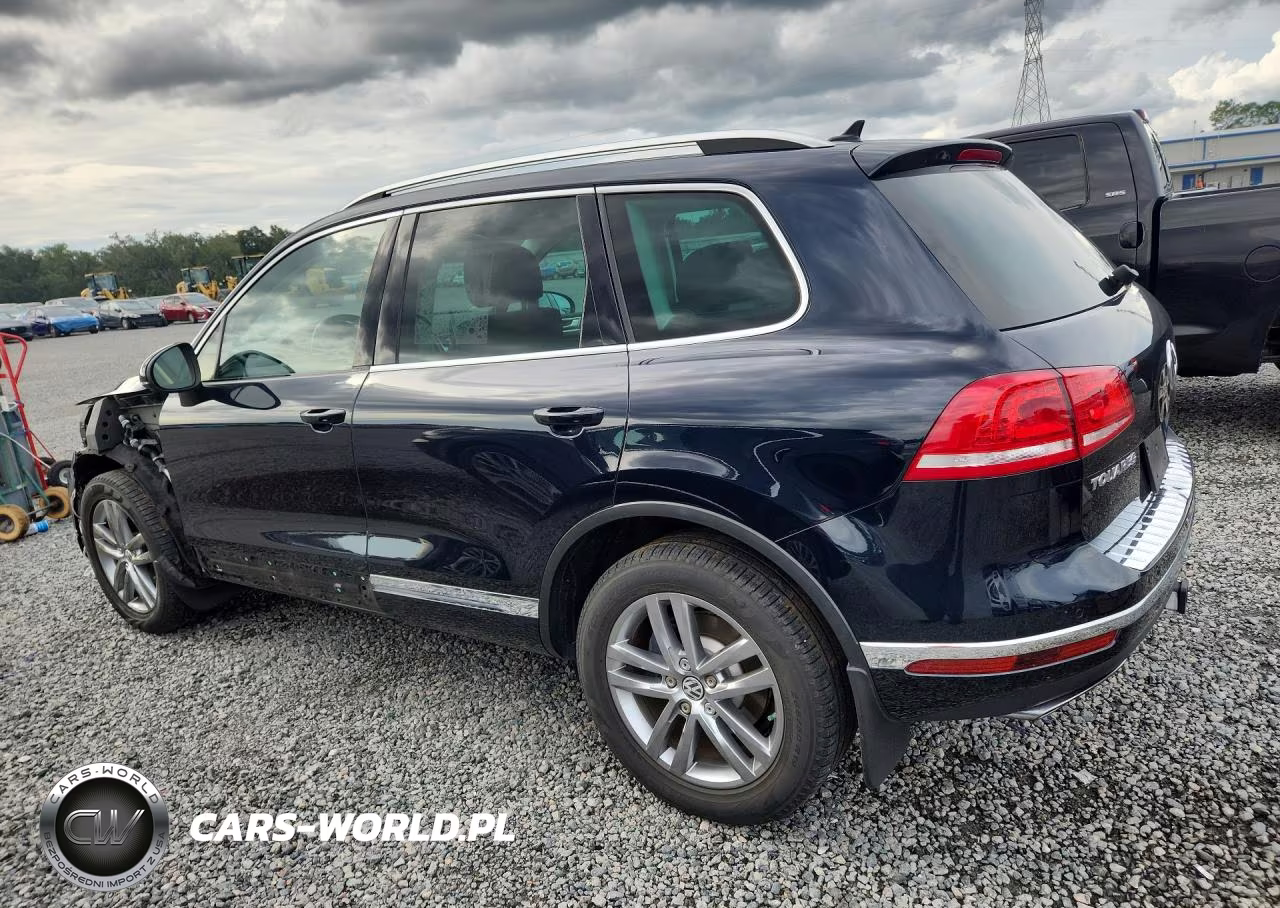 2015 Volkswagen Touareg V6 VIN:WVGEF9BP4FD007209 - 2