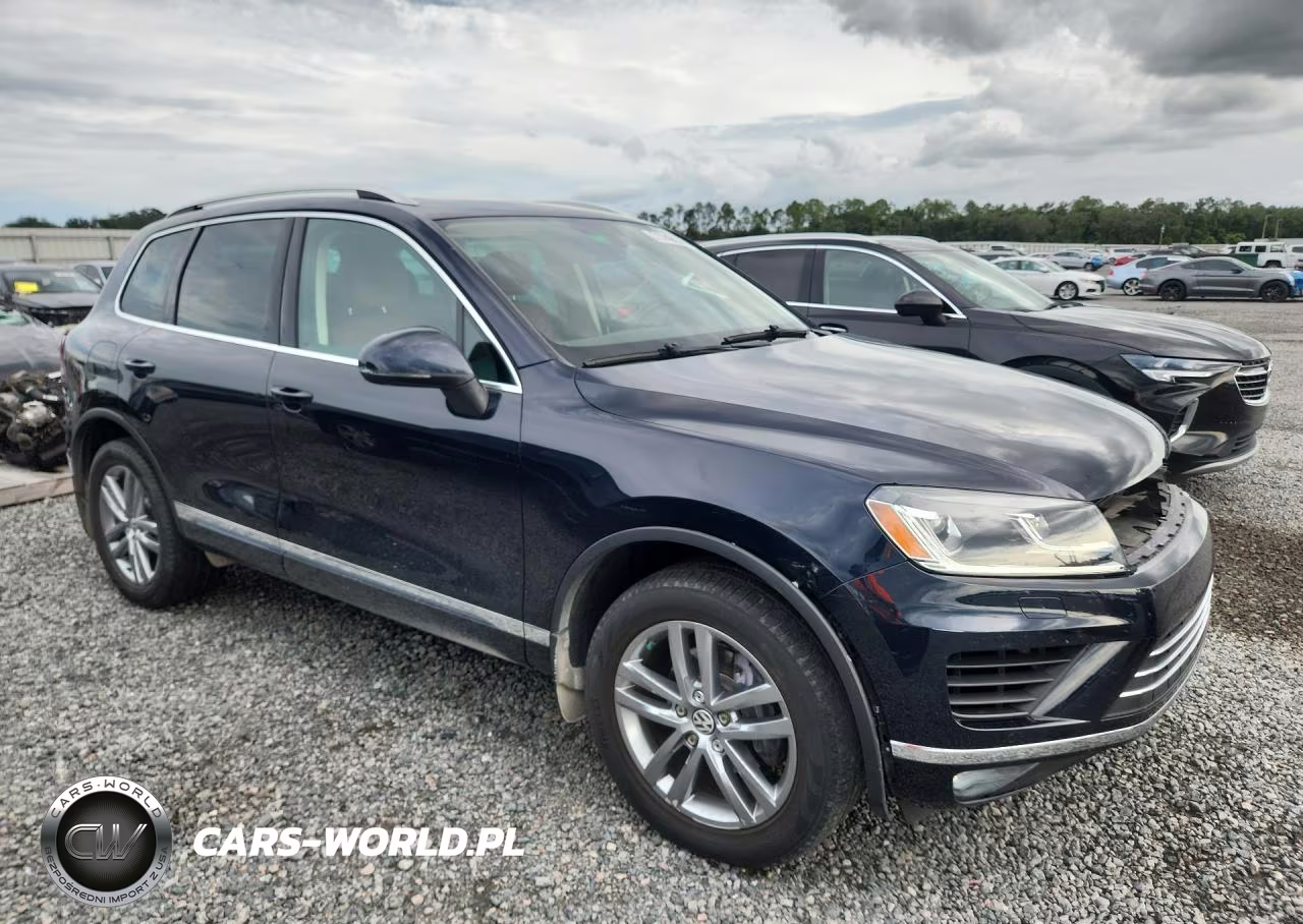 2015 Volkswagen Touareg V6 VIN:WVGEF9BP4FD007209 - 4