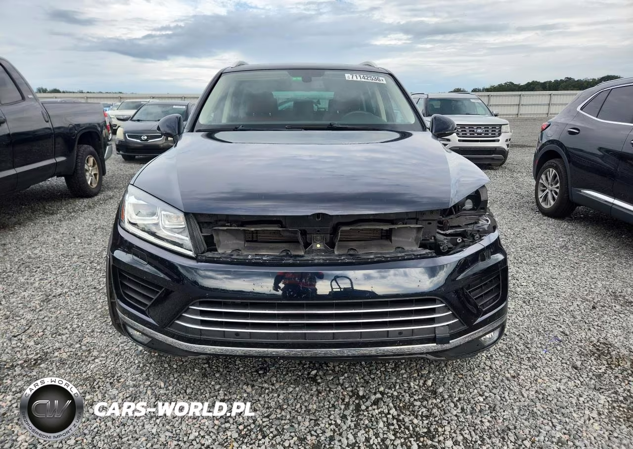2015 Volkswagen Touareg V6 VIN:WVGEF9BP4FD007209 - 5