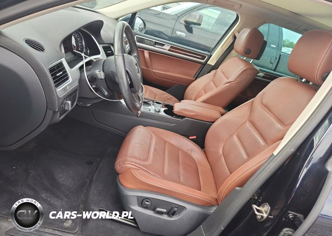 2015 Volkswagen Touareg V6 VIN:WVGEF9BP4FD007209 - 7