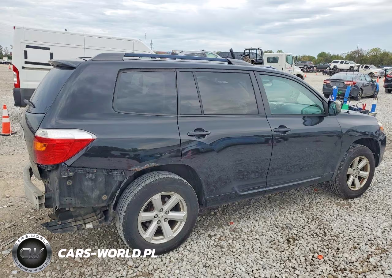 2010 Toyota Highlander Base VIN:5TDBK3EH5AS016745 - 3