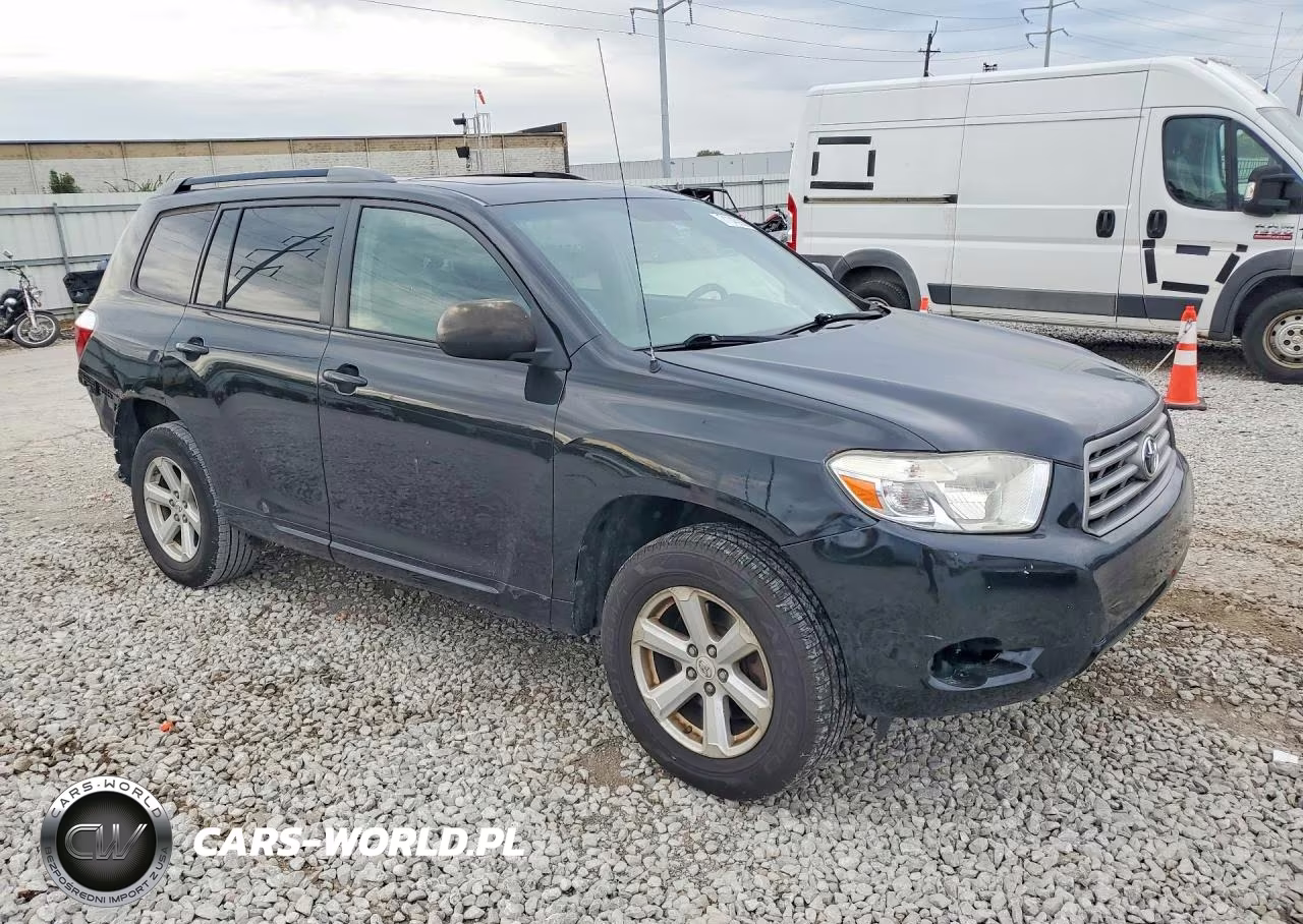2010 Toyota Highlander Base VIN:5TDBK3EH5AS016745 - 4