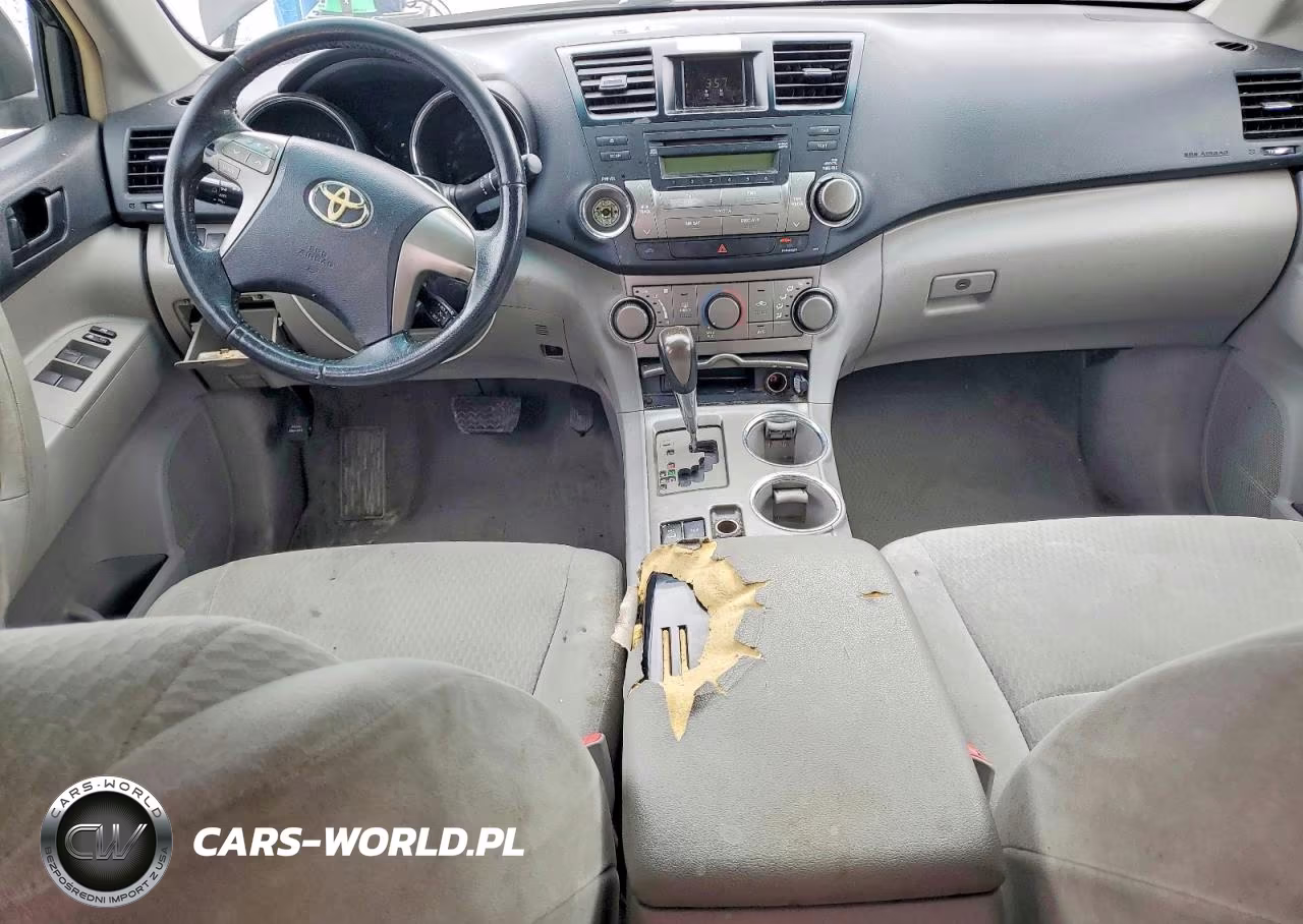 2010 Toyota Highlander Base VIN:5TDBK3EH5AS016745 - 8