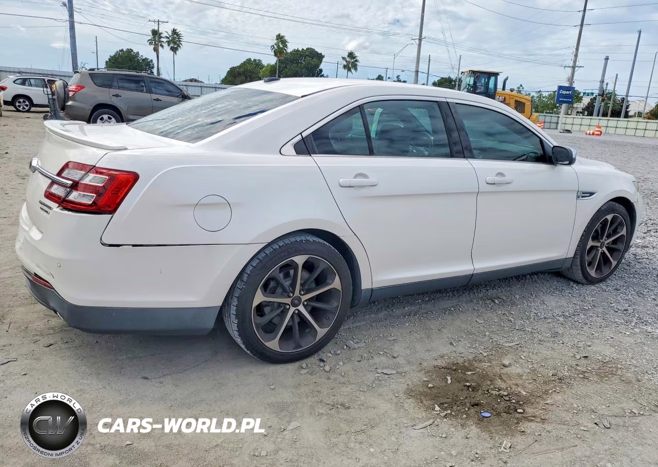 2015 Ford Taurus Limited VIN:1FAHP2F82FG118175 - 3