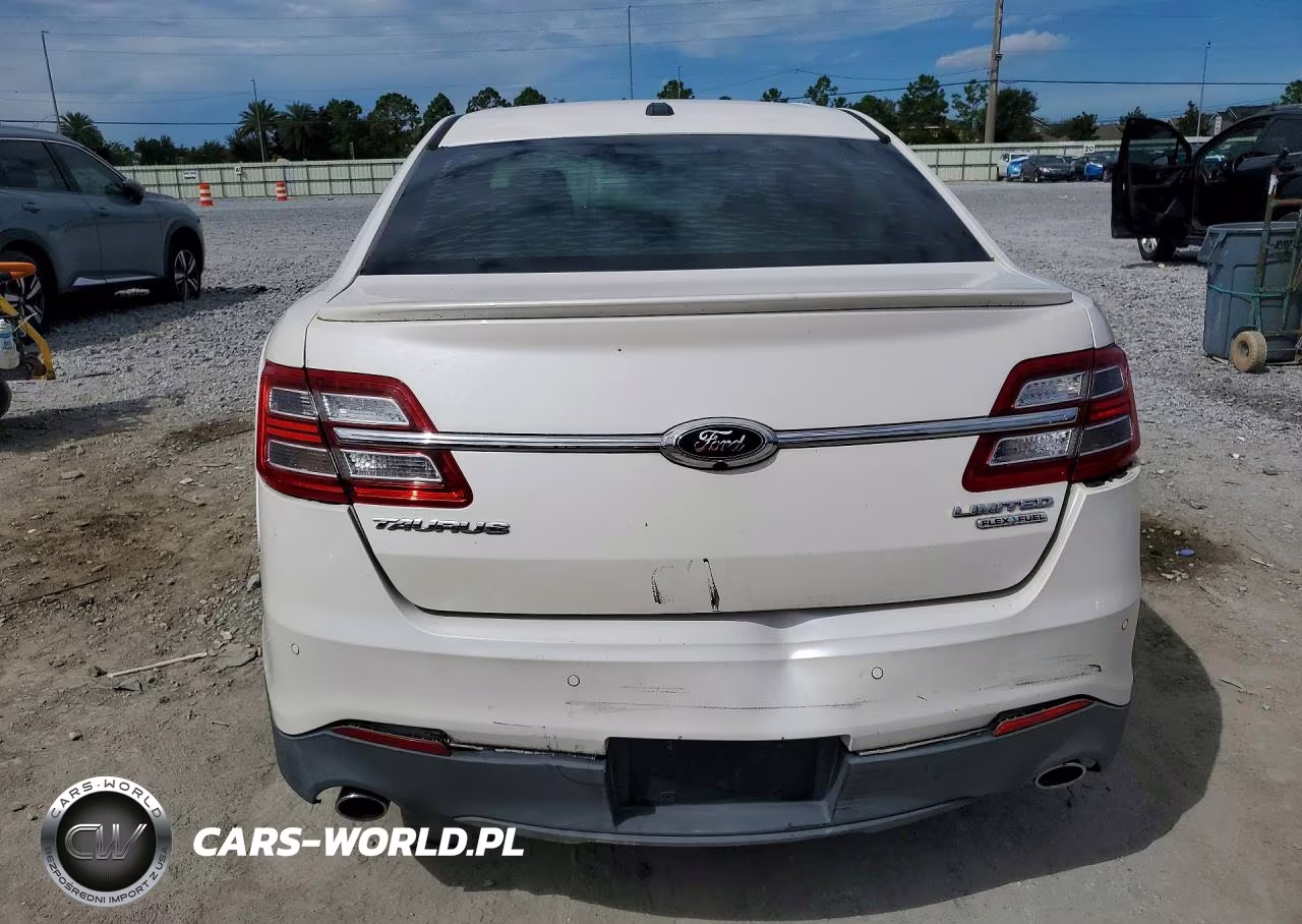 2015 Ford Taurus Limited VIN:1FAHP2F82FG118175 - 6