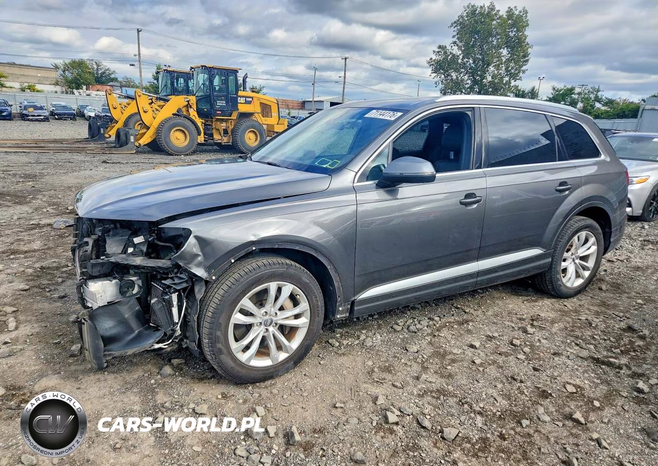 2018 Audi Q7 Premium Plus VIN:WA1LAAF73JD039397 - 1