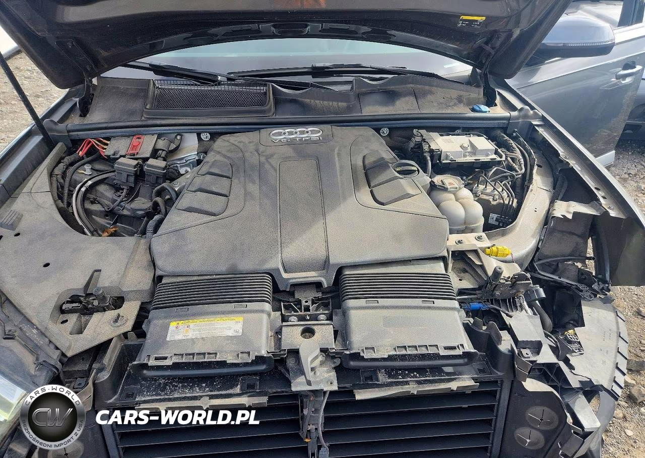2018 Audi Q7 Premium Plus VIN:WA1LAAF73JD039397 - 12