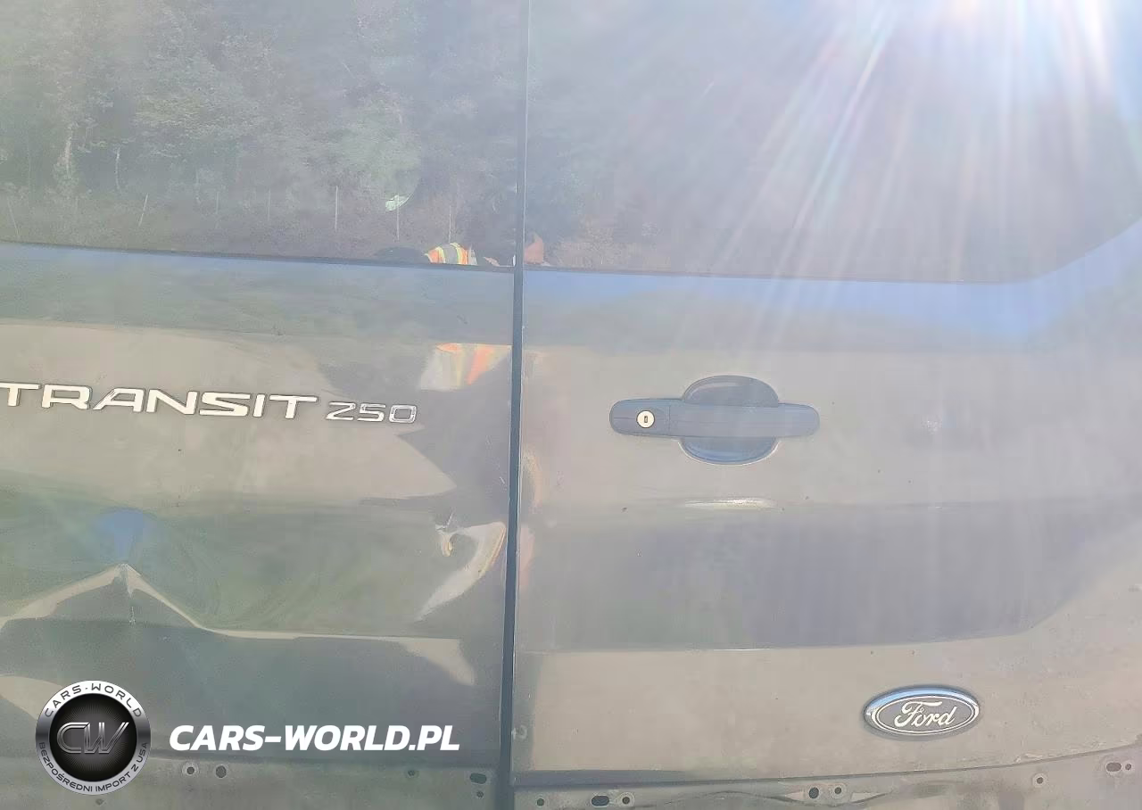 2019 Ford Transit 250 Delivery Van VIN:1FTYR1YM1KKB63253 - 10