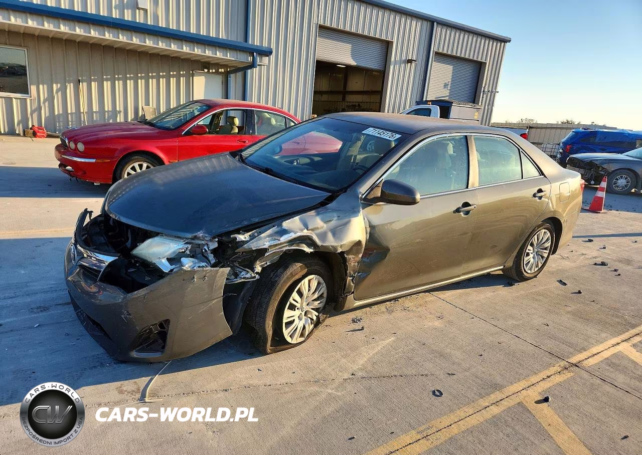 2014 Toyota Camry Le VIN:4T4BF1FK1ER391859 - 1