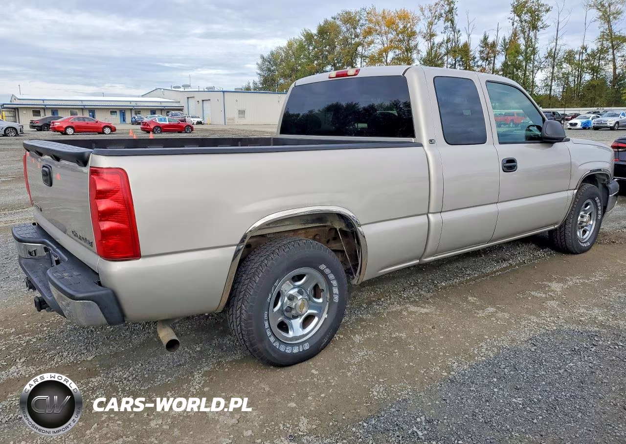 2004 Chevrolet Silverado C1500 VIN:2GCEC19V541142727 - 3