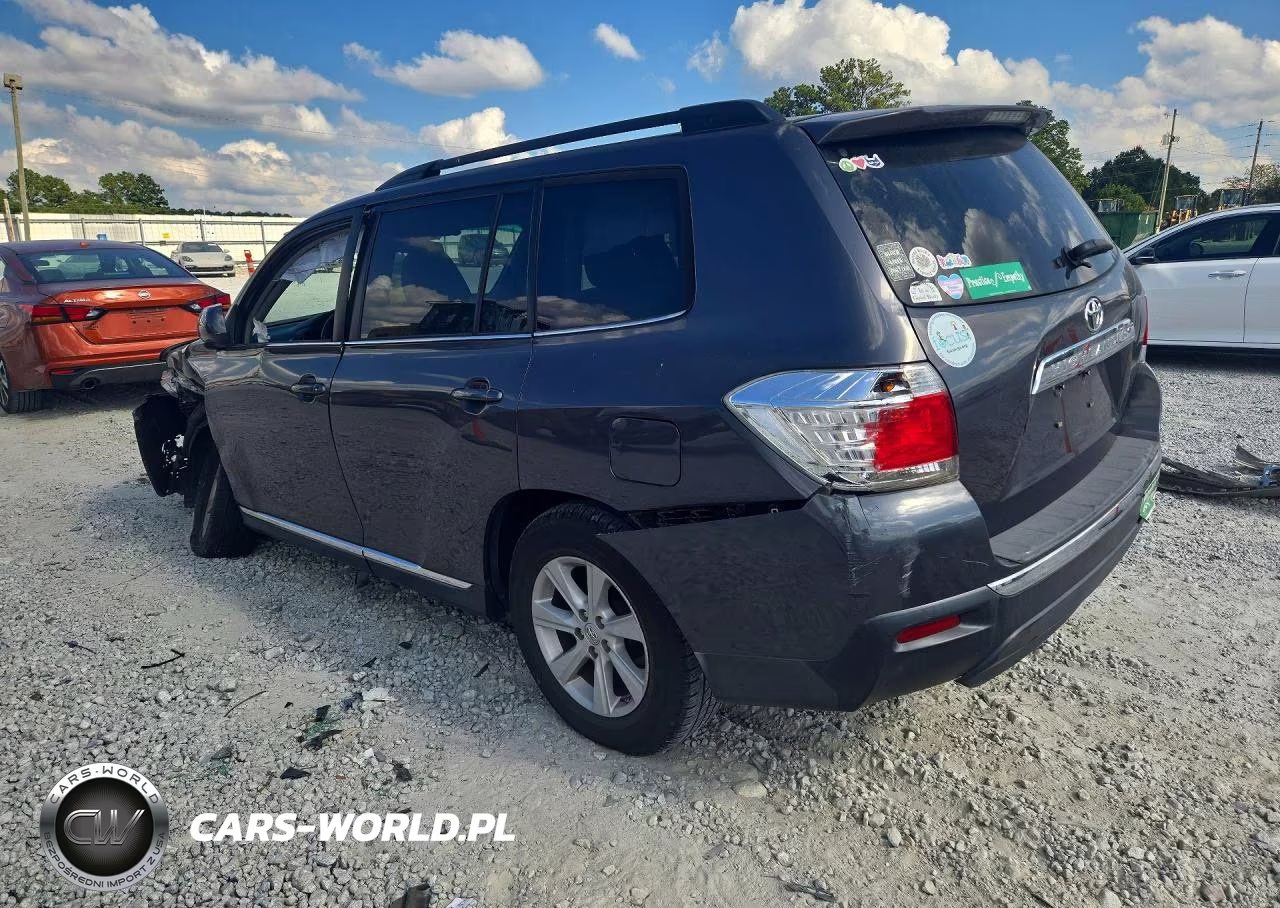 2013 Toyota Highlander Plus VIN:5TDZA3EHXDS037290 - 2