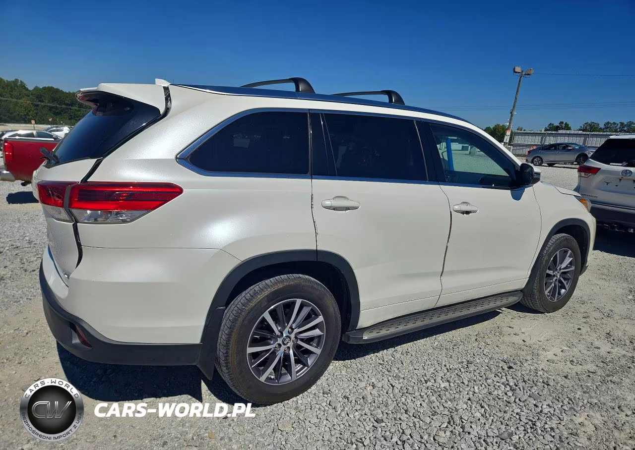 2017 Toyota Highlander Xle VIN:5TDKZRFH6HS510927 - 3