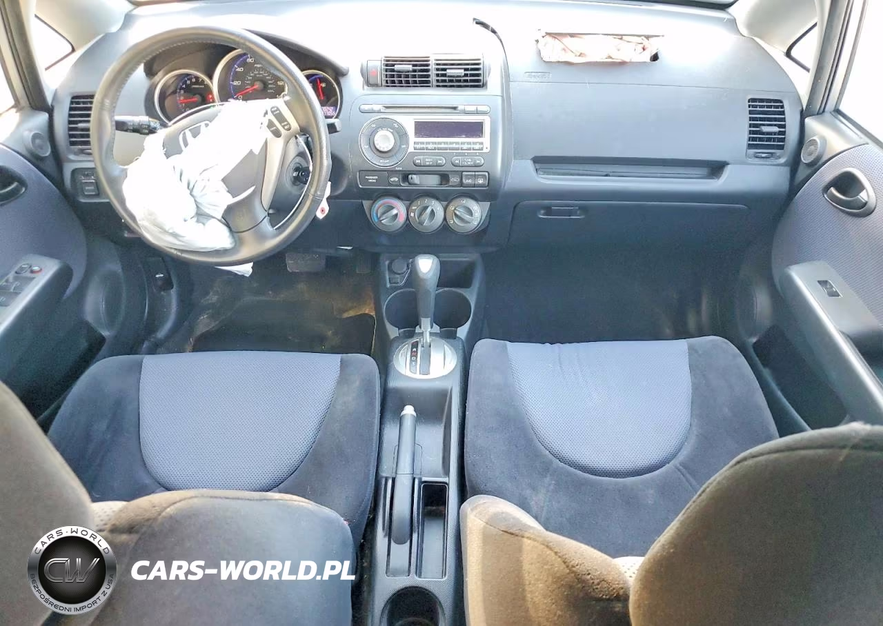 2007 Honda Fit S VIN:JHMGD38697S067500 - 8