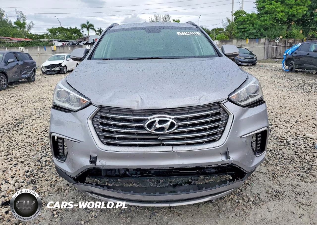 2017 Hyundai Santa Fe Se VIN:KM8SN4HF3HU247894 - 5