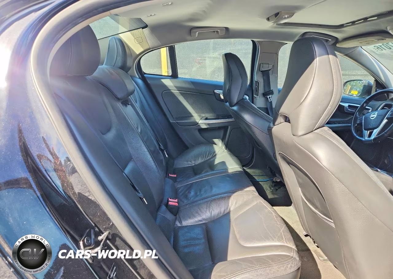2012 Volvo S60 T5 VIN:YV1622FS3C2079238 - 10