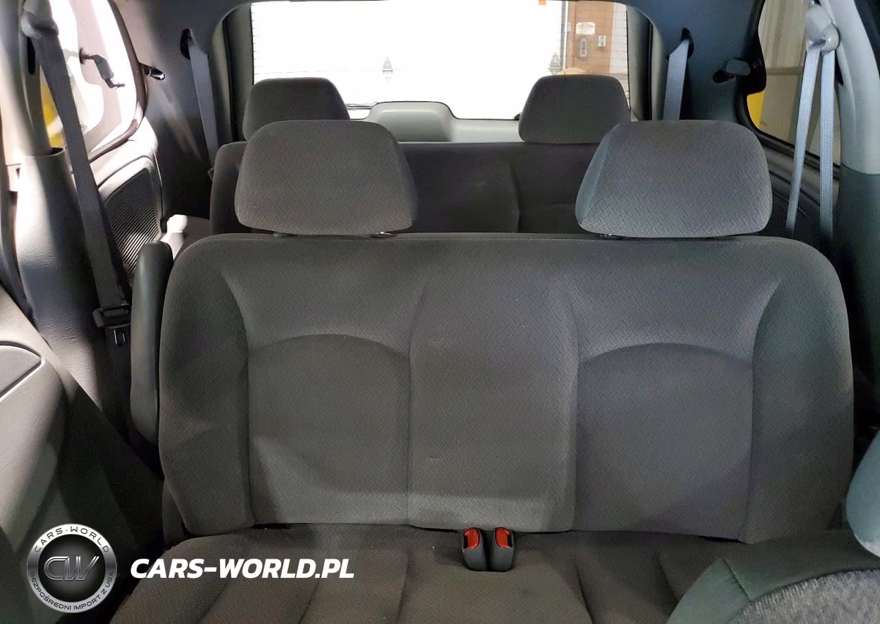 2006 Chrysler Town & Country VIN:1A4GP45R66B660057 - 10