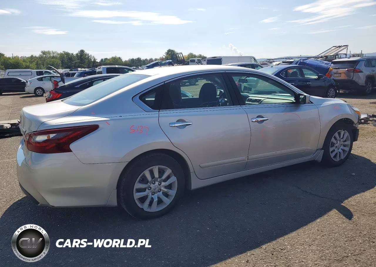 2018 Nissan Altima 2.5 S VIN:1N4AL3APXJC228103 - 3
