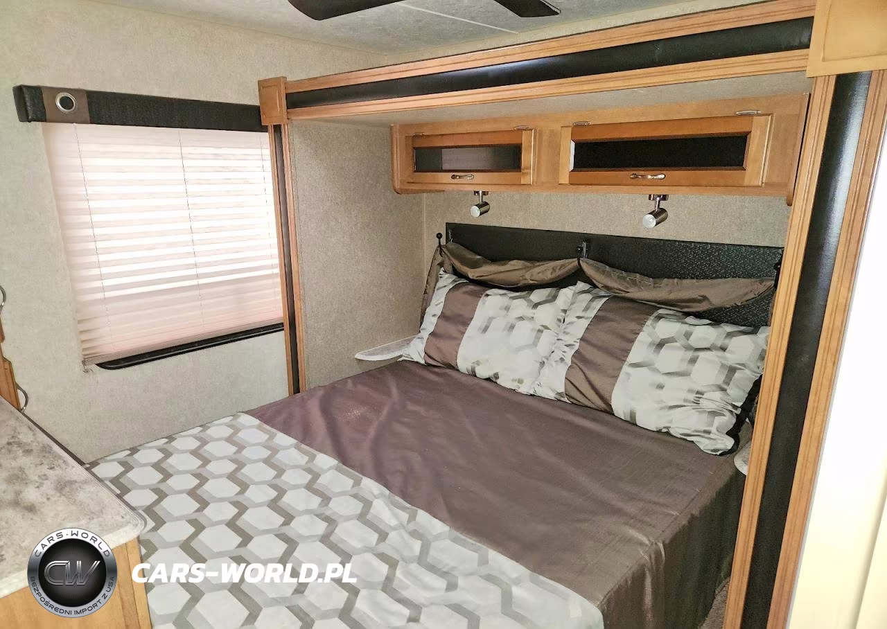 2017 Forester River Recreational Vehicle (Rv) VIN:5ZT2CA4BXHT010741 - 6