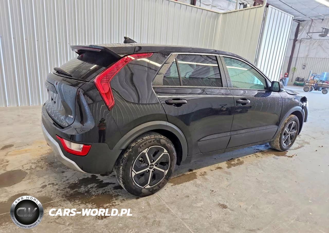 2026 Kia Niro Lx VIN:KNDCP3LE5T5335327 - 3