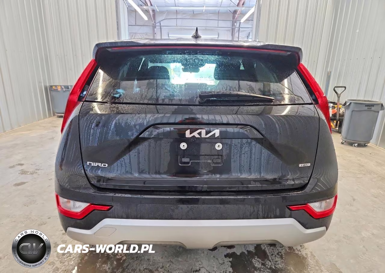 2026 Kia Niro Lx VIN:KNDCP3LE5T5335327 - 6