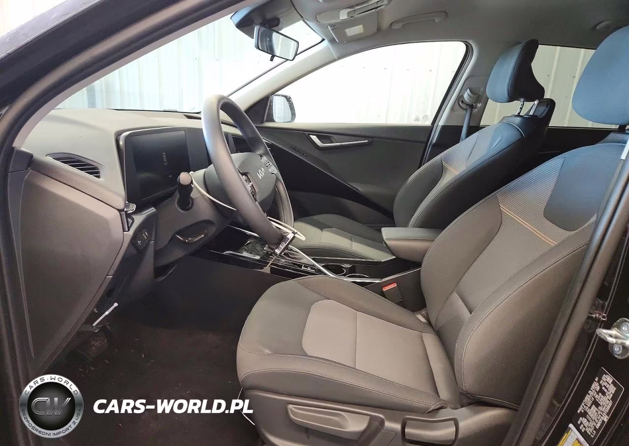 2026 Kia Niro Lx VIN:KNDCP3LE5T5335327 - 7