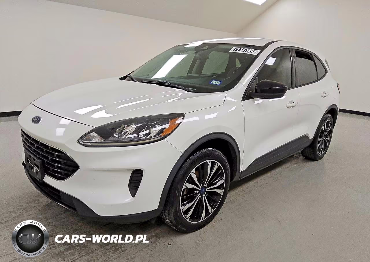 2022 Ford Escape Se