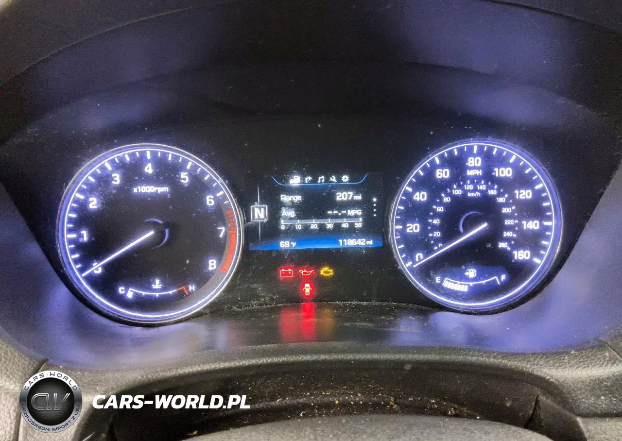 2015 Hyundai Genesis 3.8L VIN:KMHGN4JE7FU070349 - 9
