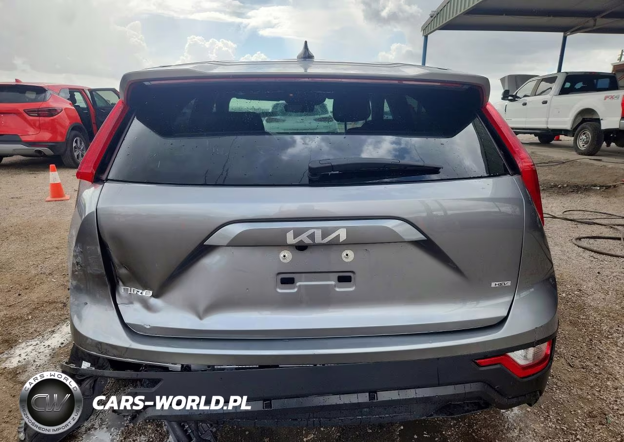 2026 Kia Niro Lx VIN:KNDCP3LE2T5361786 - 6