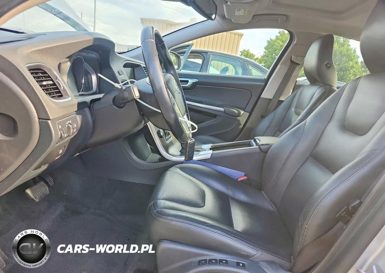 2015 Volvo S60 Premier VIN:YV140MFB8F1314834 - 7