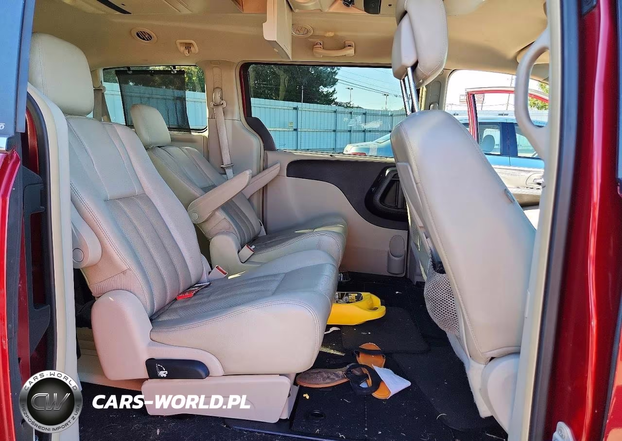 2011 Chrysler Town & Country Touring L VIN:2A4RR8DG7BR640681 - 11