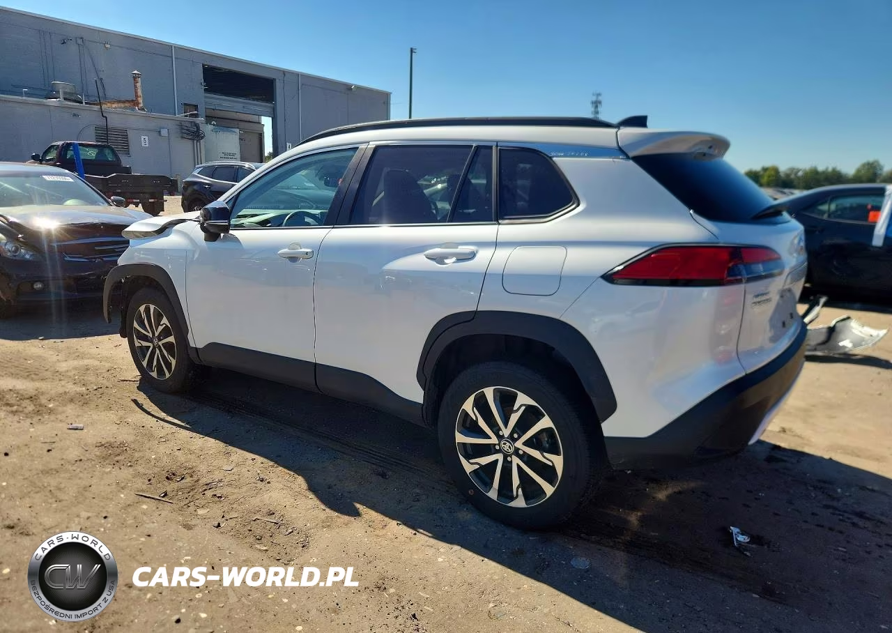 2025 Toyota Corolla Cross Xle VIN:7MUDAABG9SV143176 - 2