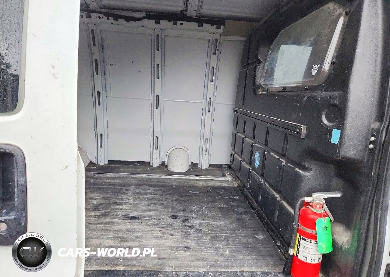 2019 Chevrolet Express 2500 Cargo Delivery Van VIN:1GCWGAFPXK1333125 - 10