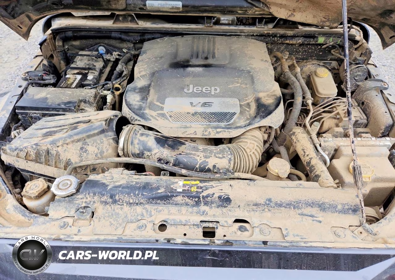 2018 Jeep Wrangler Unlimited Sahara VIN:1C4HJWEG7JL845081 - 12