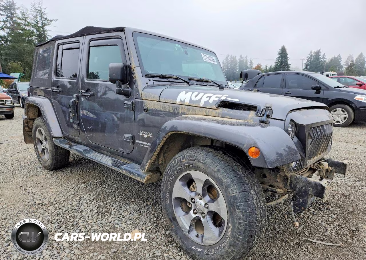 2018 Jeep Wrangler Unlimited Sahara VIN:1C4HJWEG7JL845081 - 4