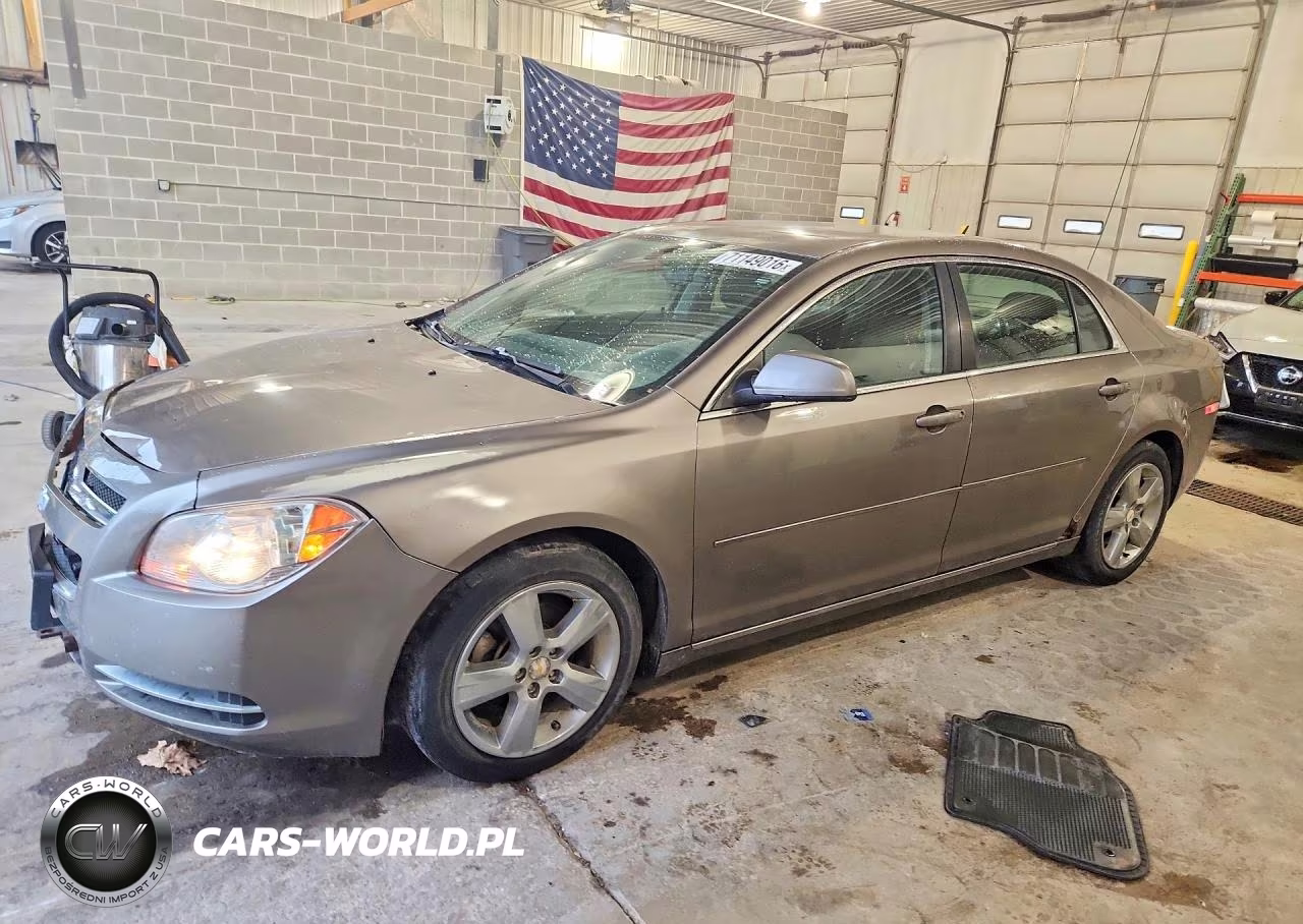 2011 Chevrolet Malibu 1Lt VIN:1G1ZC5E18BF362518 - 1