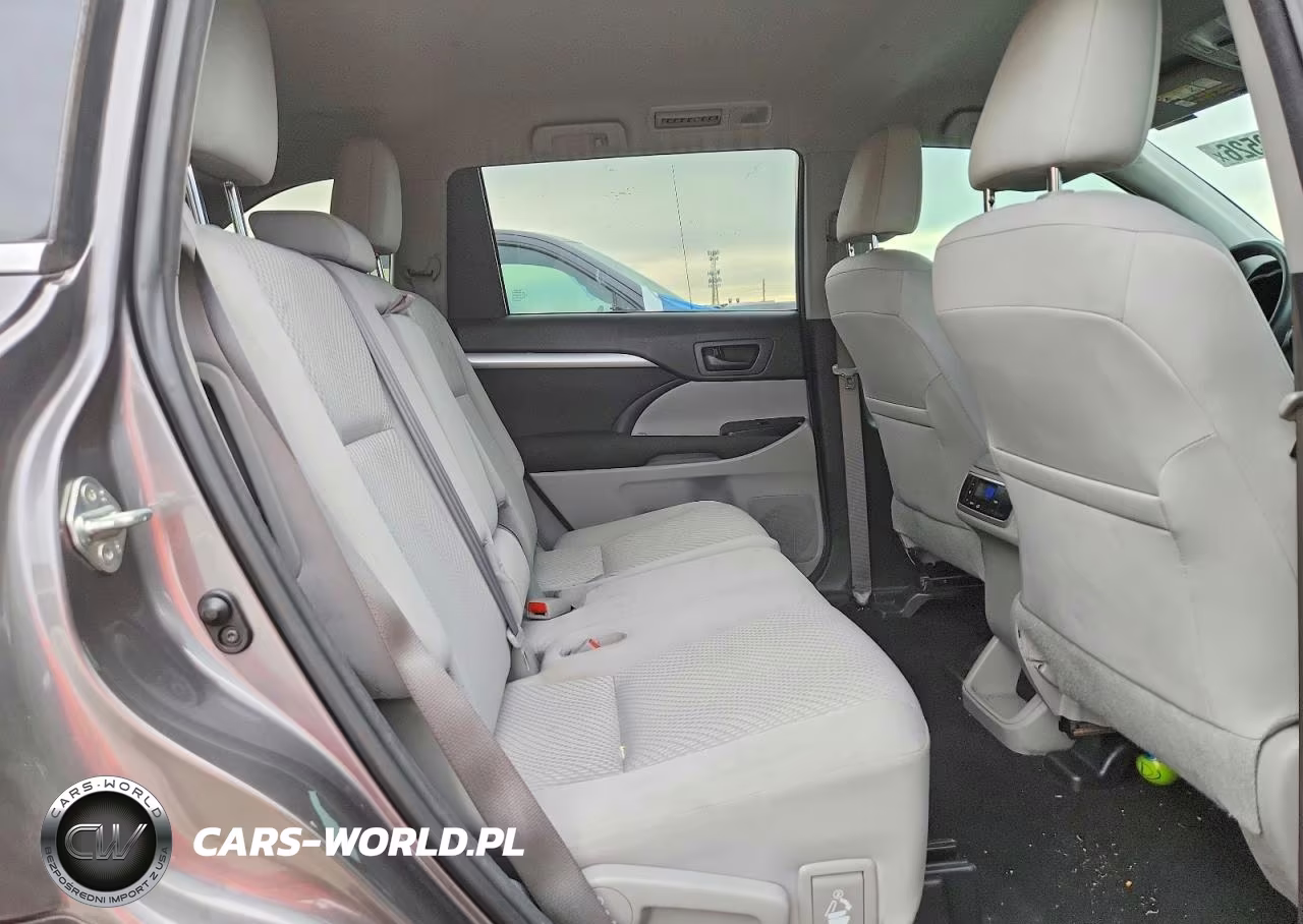 2015 Toyota Highlander Le VIN:5TDZARFH2FS016664 - 11