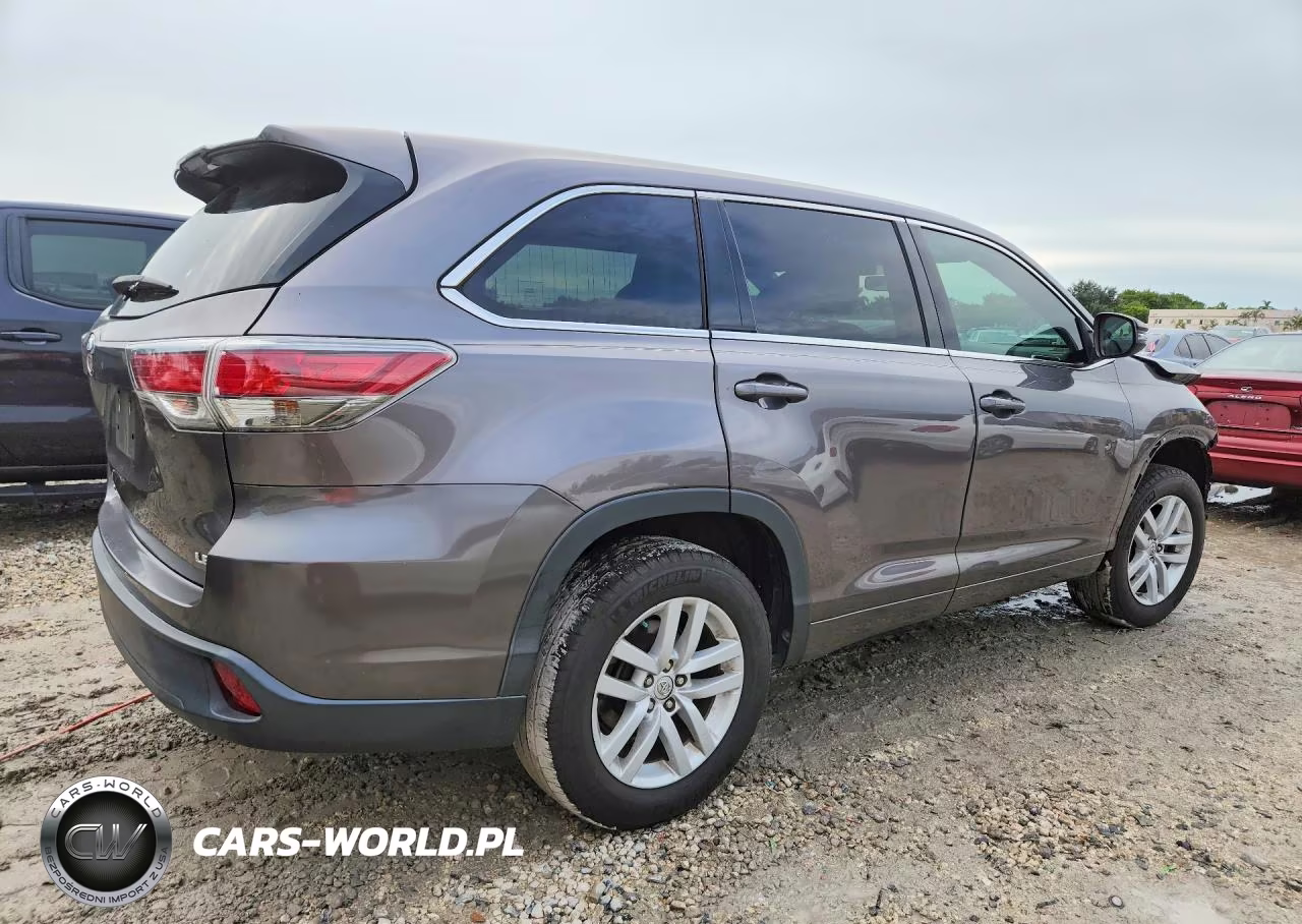 2015 Toyota Highlander Le VIN:5TDZARFH2FS016664 - 3