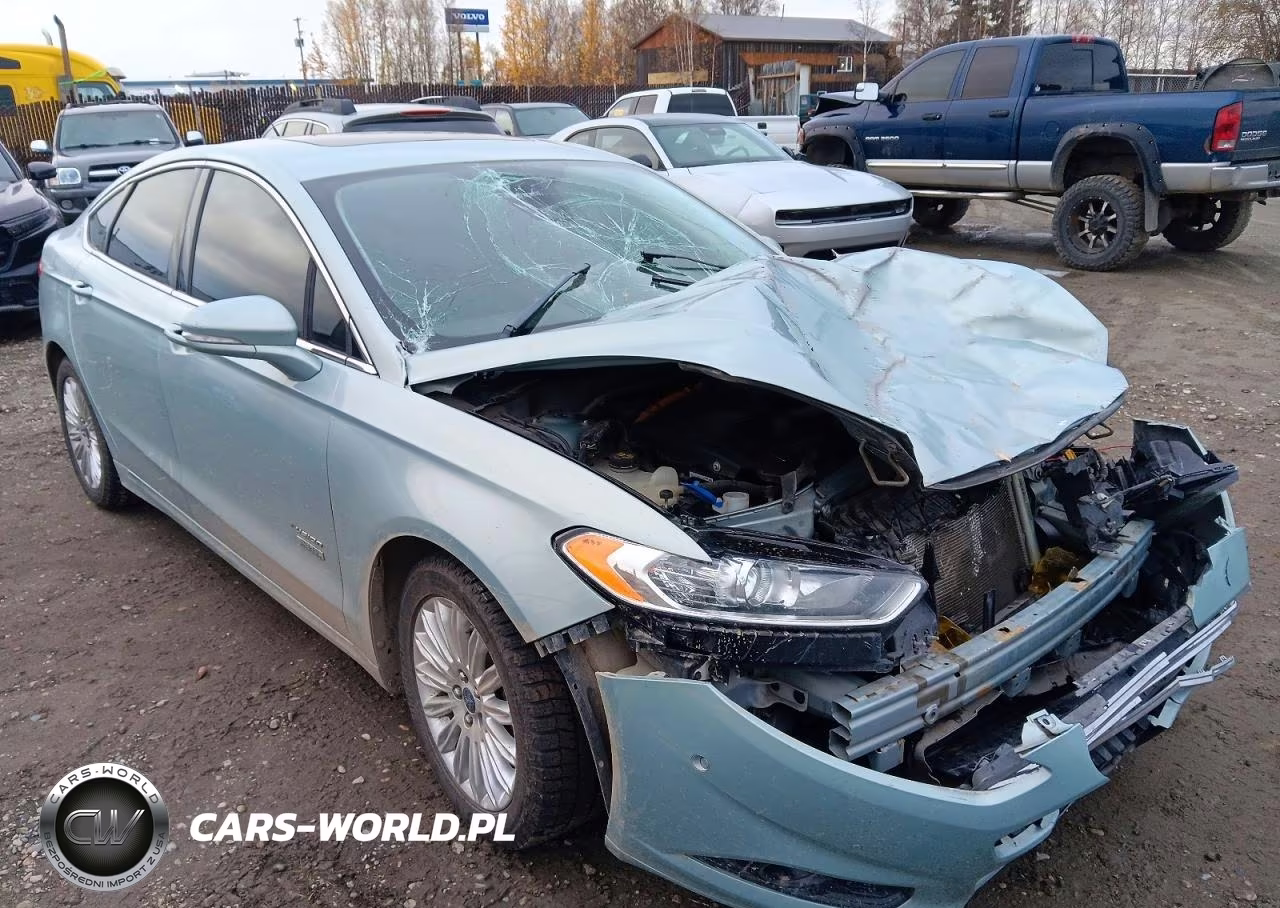 2013 Ford Fusion Se Phev VIN:3FA6P0PU3DR332461 - 4